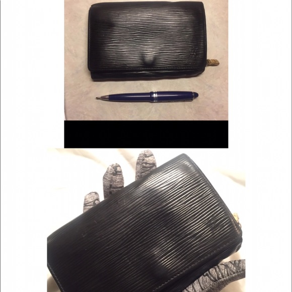 SOLD Vintage Louis Vuitton Epi Wallet - Picture 7 of 8